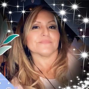 Meet your Posher, Gladis a.